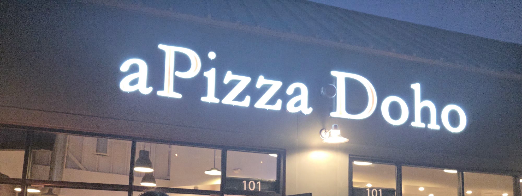Dana Point aPizza Doho 매장 외관